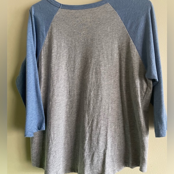 Star Wars R2-D2 Raglan Shirt - Picture 2 of 3